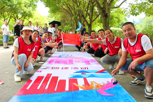 凝心聚力·携手同行--“亮剑队”