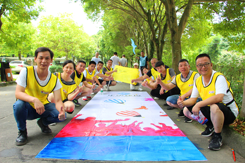 凝心聚力·携手同行--“奔跑队”